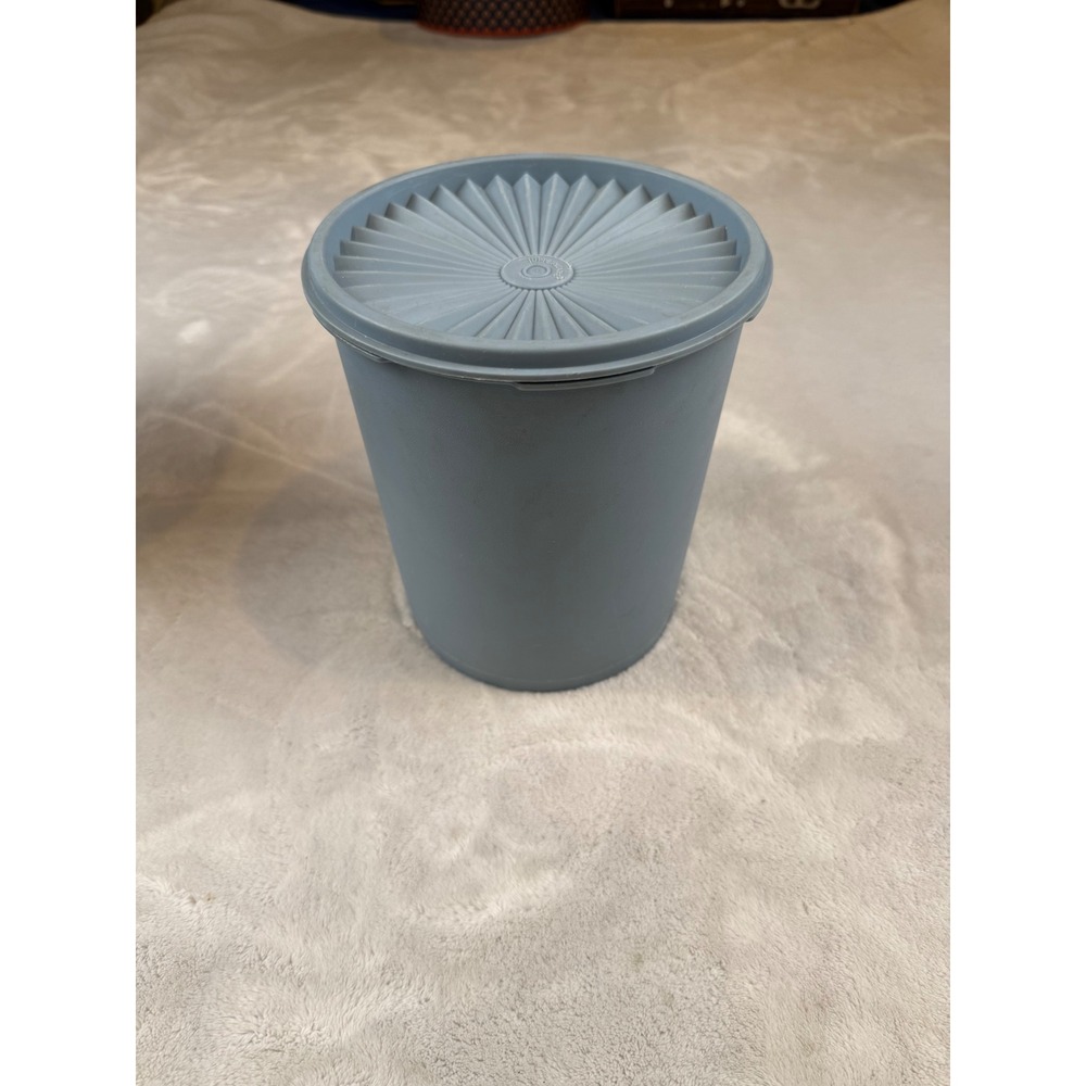 Tupperware‎ Vintage Blue Storage Container Canister With Lid 308-15